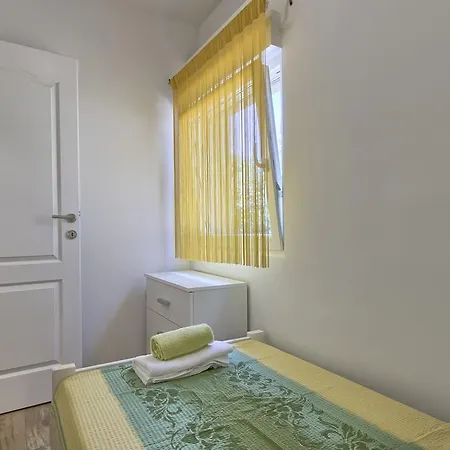Charming House Noelene *