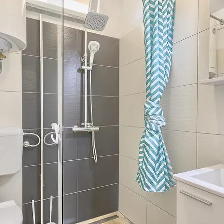 Charming House Noelene Holiday home Valtura