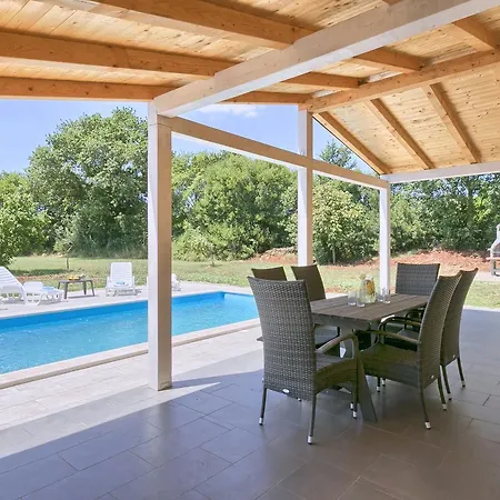 Charming House Noelene Tatil Evi *