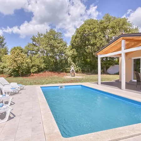 Charming House Noelene Tatil Evi *
